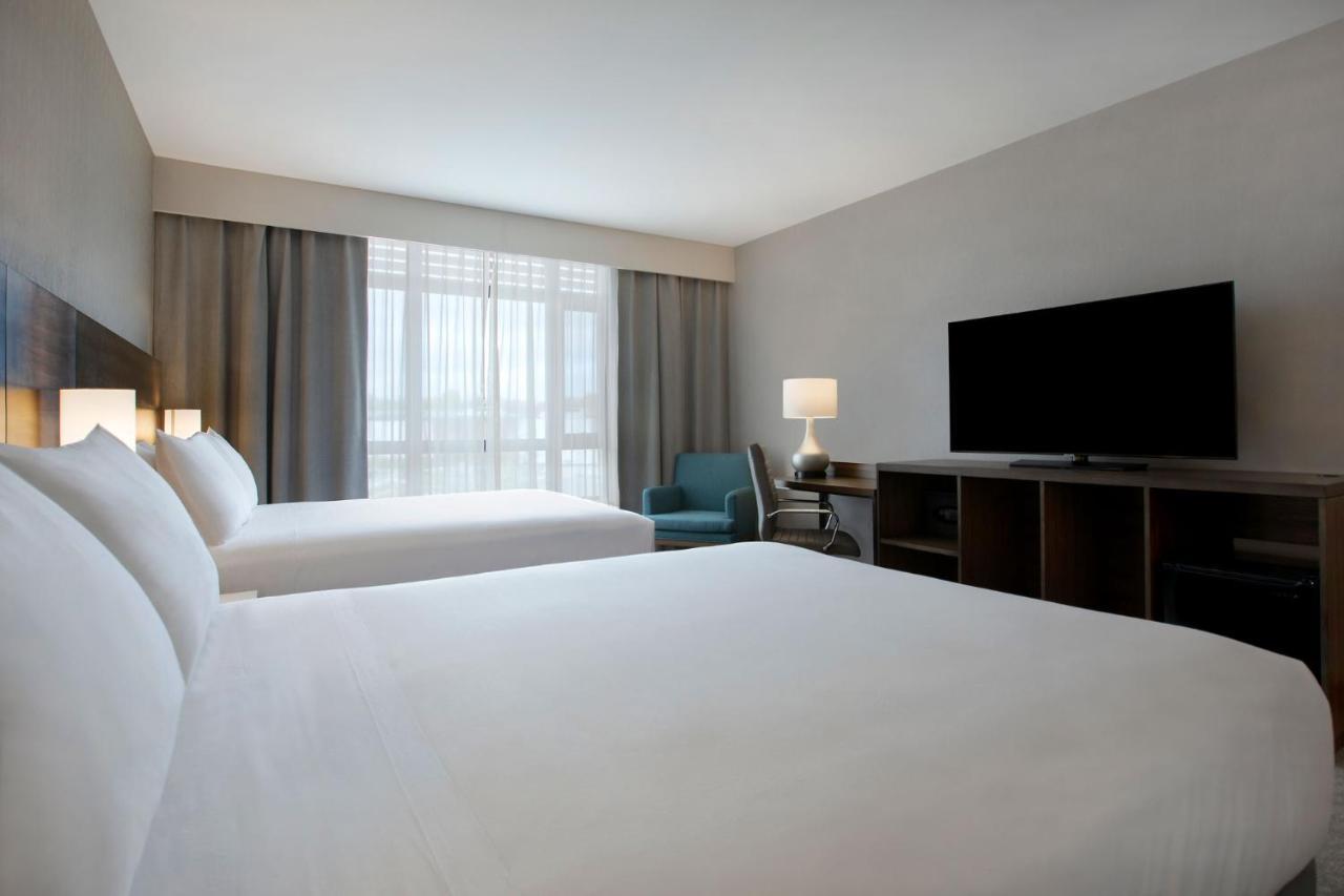 Great Blue Heron Hotel Port Perry Ngoại thất bức ảnh