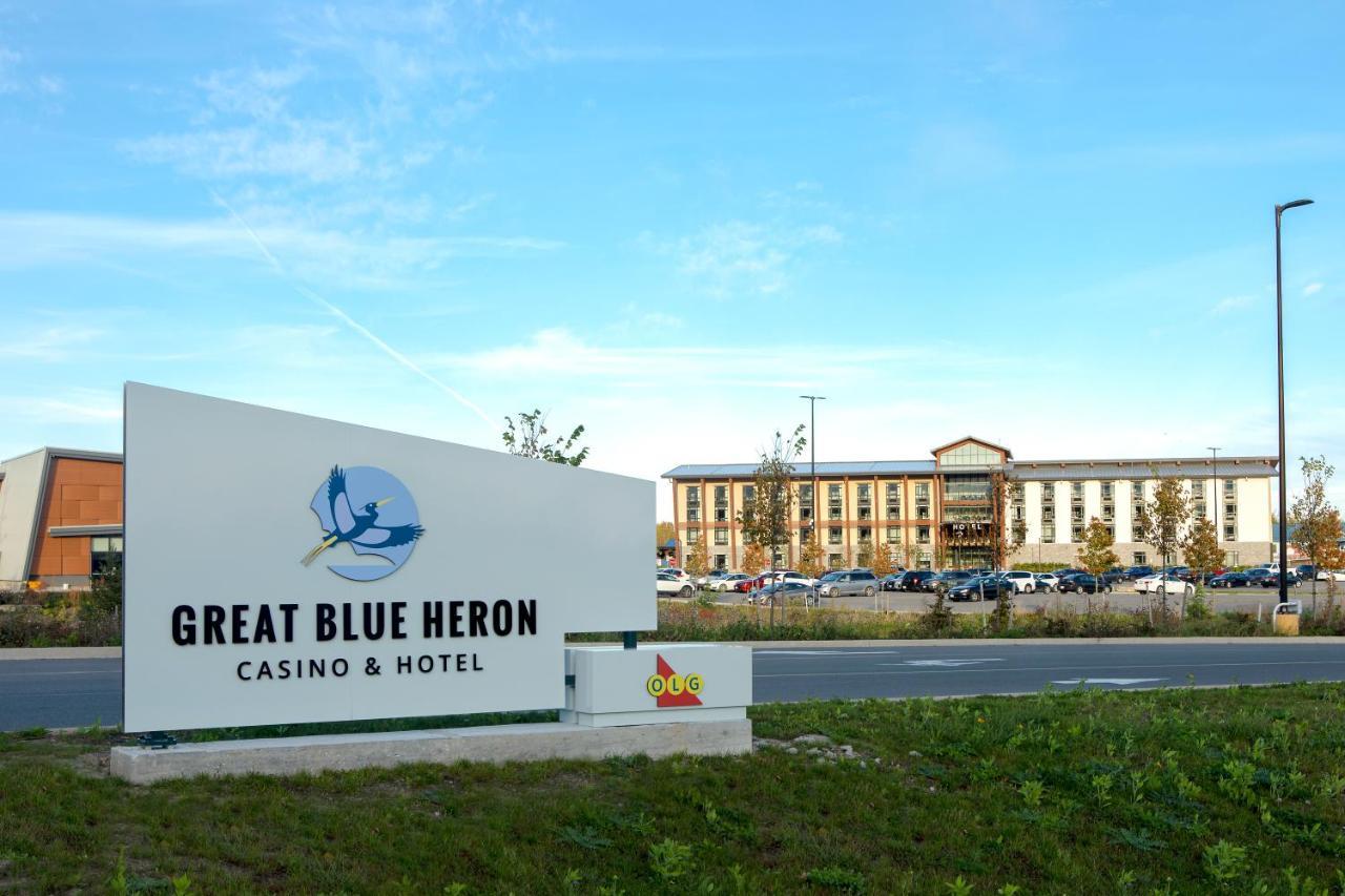 Great Blue Heron Hotel Port Perry Ngoại thất bức ảnh